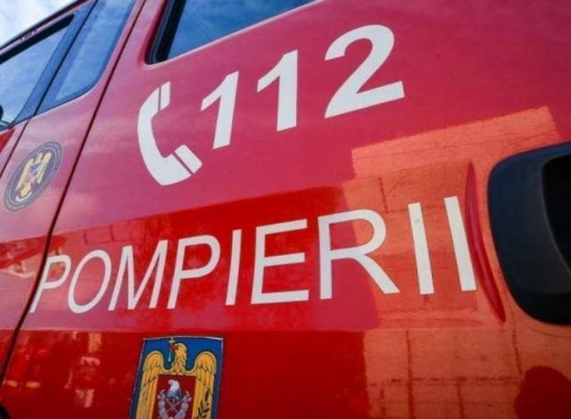 Prahova: Accident pe baltă piscicolă. Salvatorii caută o persoană căzută dintr-o barcă