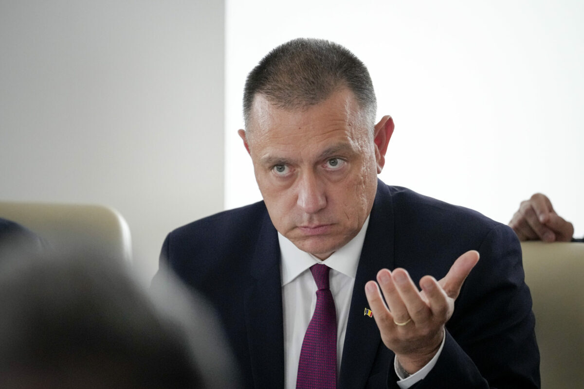 Fifor, scuze publice pentru Bolojan: „Regretăm că v-am încurcat”