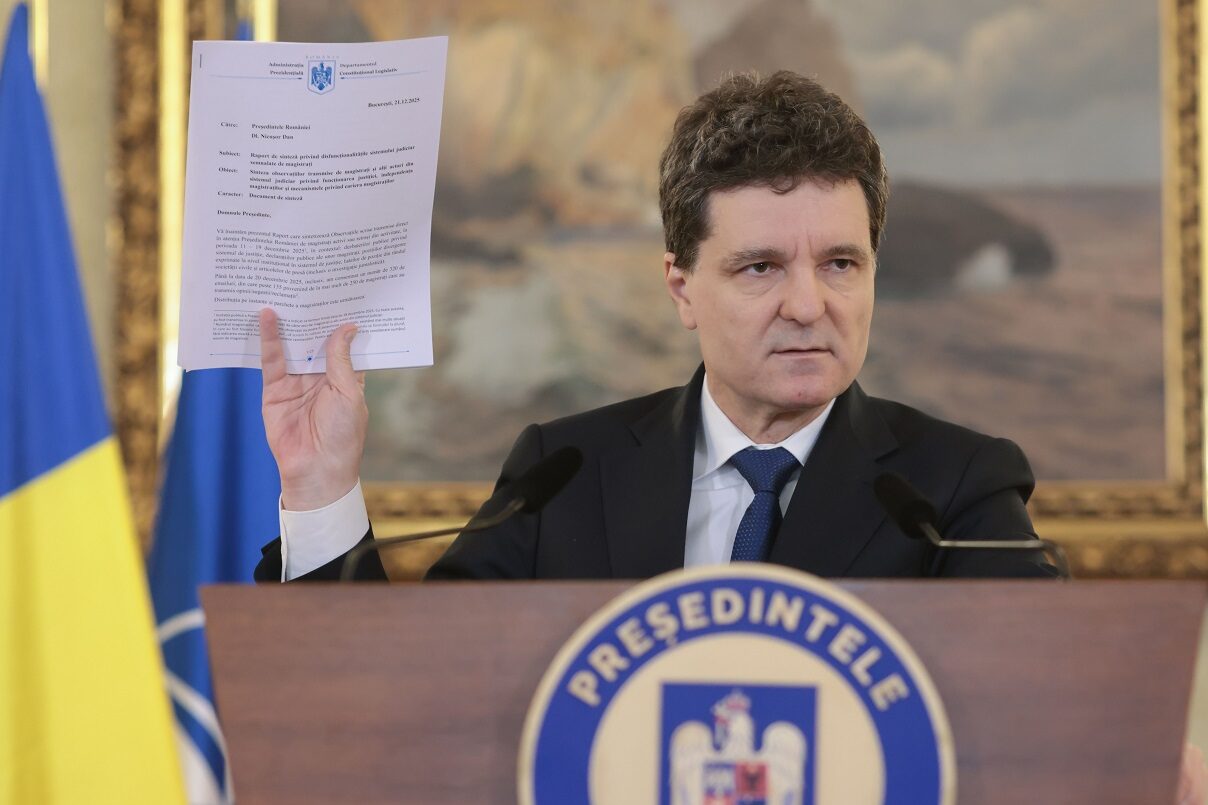 Nicușor Dan, live în plină criză politică