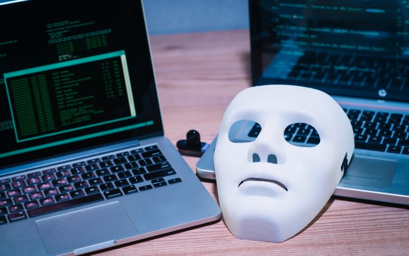 Hackerii ruși au spart 67 de conturi de e-mail ale Forțelor Aeriene Române