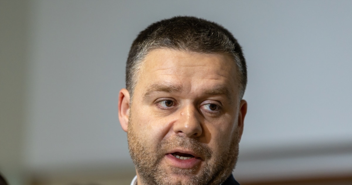 Ciucu dă afară sute de funcționari din Primăria Capitalei: Comasări majore