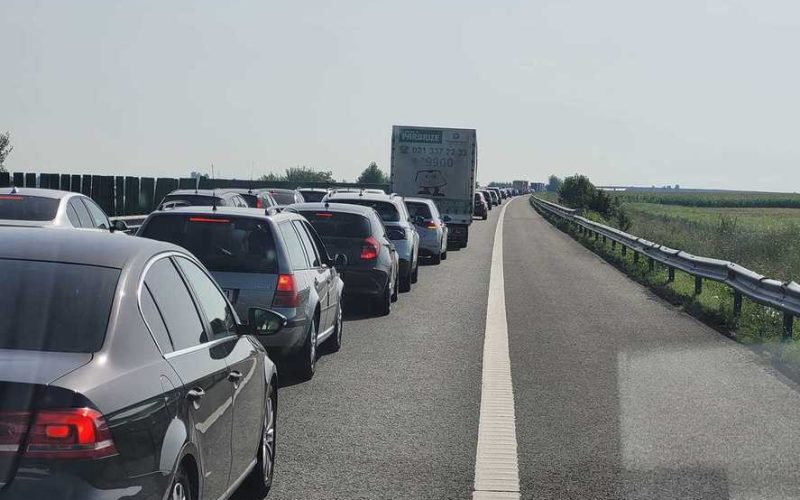 Blocaje majore pe DN-uri și autostrăzile A1, A2, A3, A7 în România