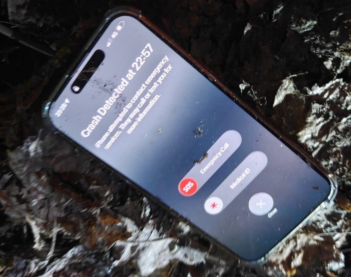 IPhone-ul a detectat impactul, dar apelul de ajutor a eșuat. Tragedia de la Ciolpani