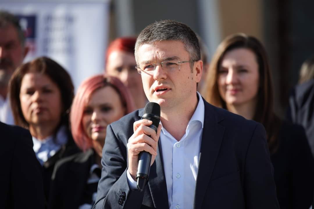 Clădirea-fantomă de pe Șoseaua Olteniței: Statul, deposedat 18 ani de chirie