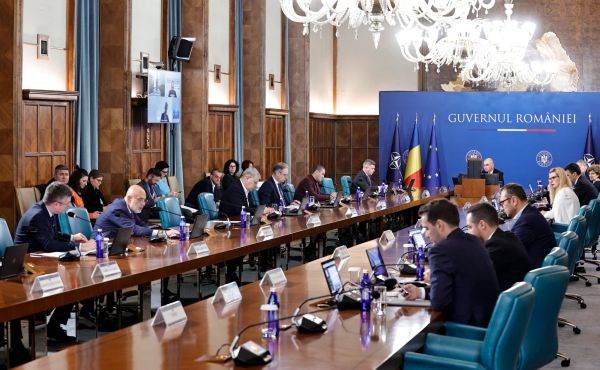 Masterate: Guvernul schimbă regulile și adaugă programe noi, dar închide specializări