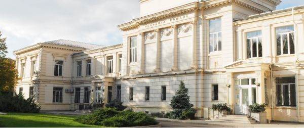 Academia română: Filosof și chimist, duel pentru șefie