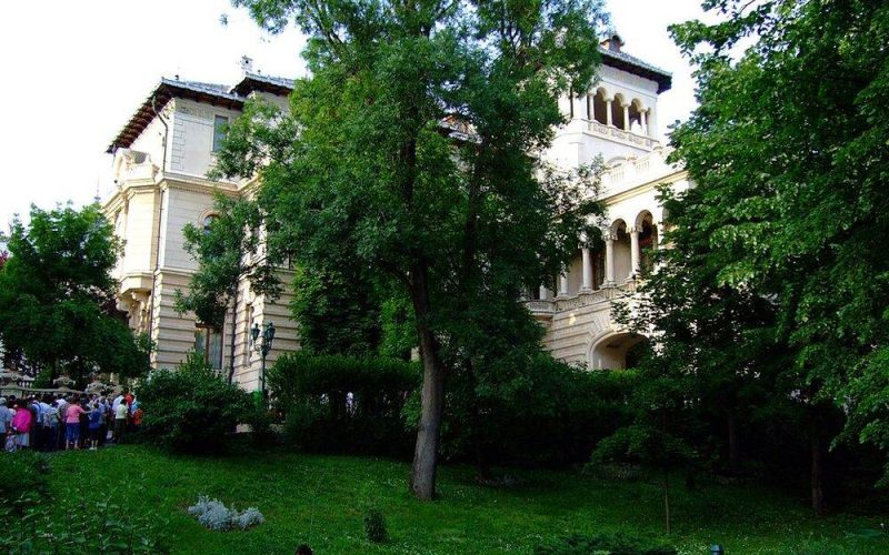 Summitul B9, pe 13 mai, la Cotroceni: Președintele invită lideri europeni