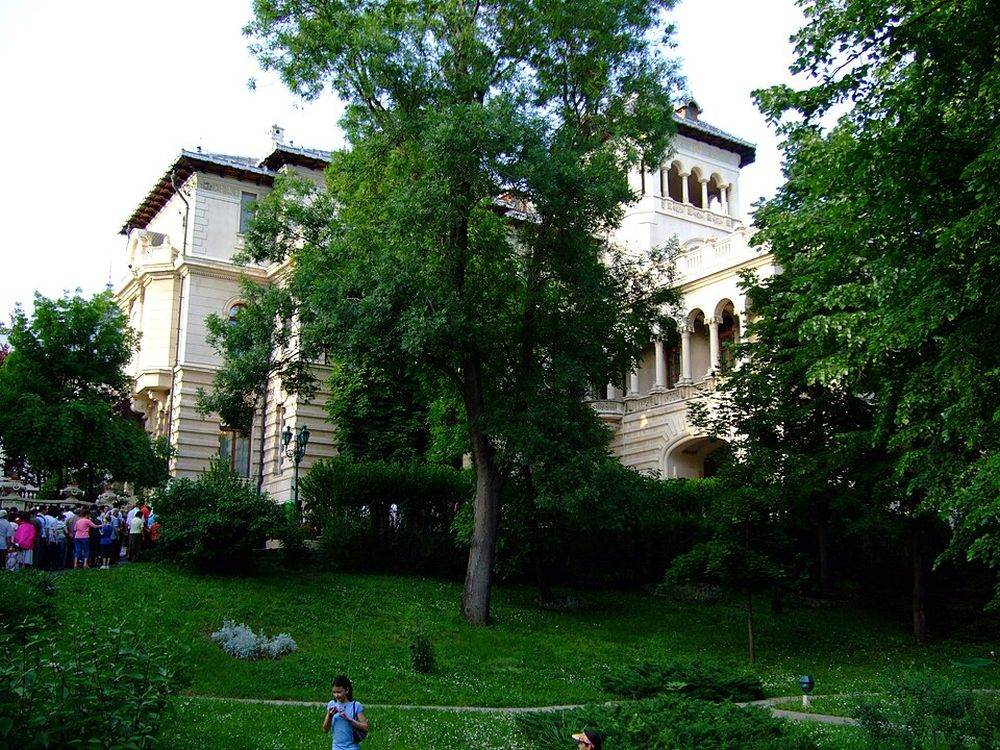 Summitul B9, pe 13 mai, la Cotroceni: Președintele invită lideri europeni