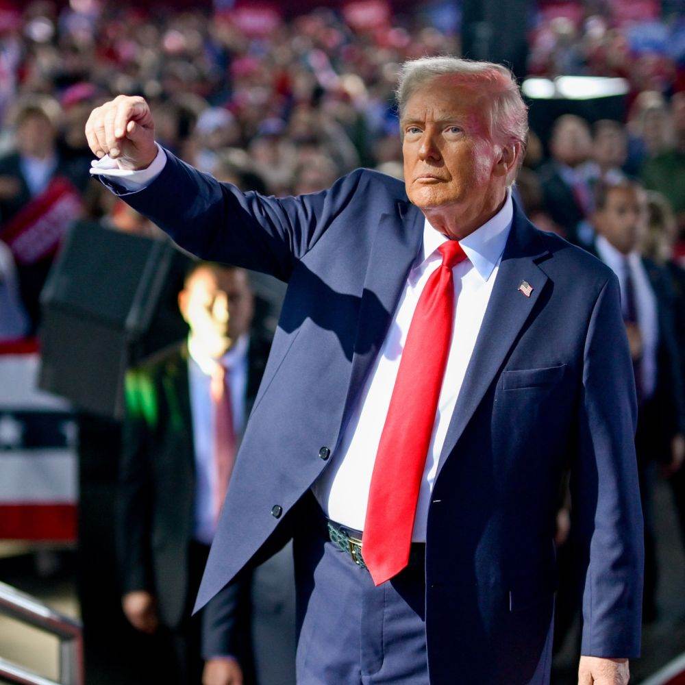 Donald Trump: Flota Iranului, distrusă. Atac la orice navă ce încalcă blocada