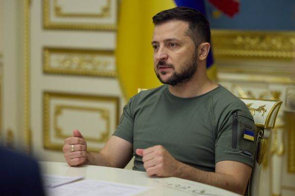 Zelenski, apel disperat: Ucraina poate dubla producția militară, dar are nevoie de bani