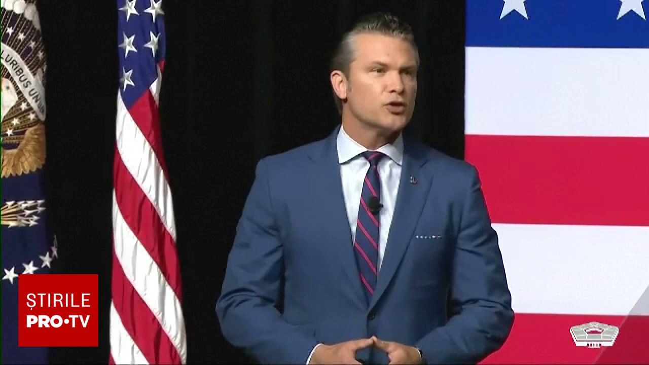 Biblia, invocată la Pentagon: Pete Hegseth acuză presa. Reacția Papei Leon