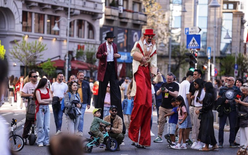 Weekend spectaculos la București: Zeci de mii de oameni, „Străzi Deschise” au reunit centrul