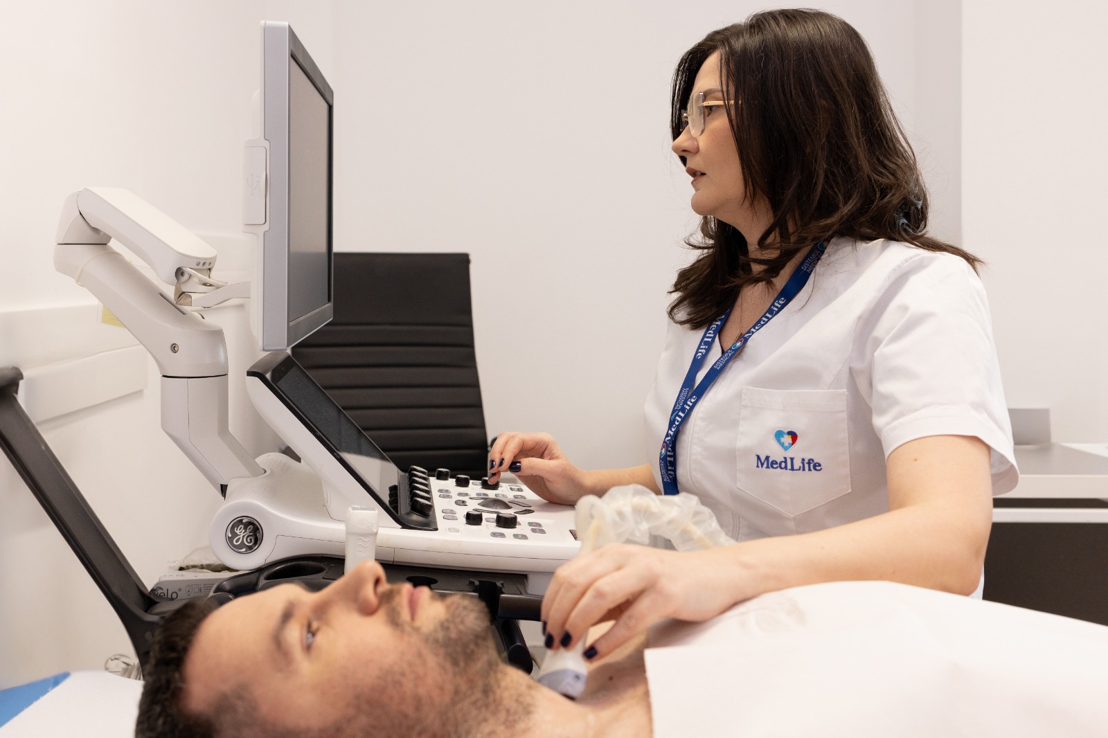 Peste 1,3 milioane de teste pentru colesterol, în rețeaua medlife: Românii, alarmați de boli cardiovasculare