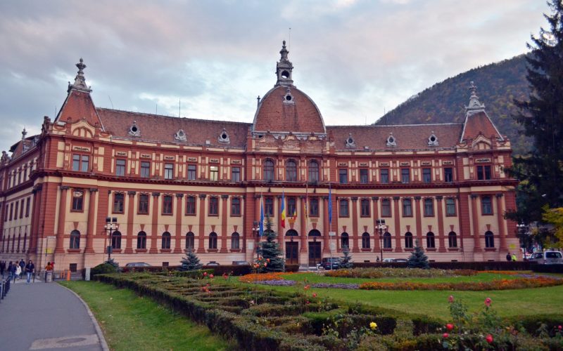 Brașov: Palatul Administrativ, clădire cu risc seismic, reabilitat cu fonduri de la Minister