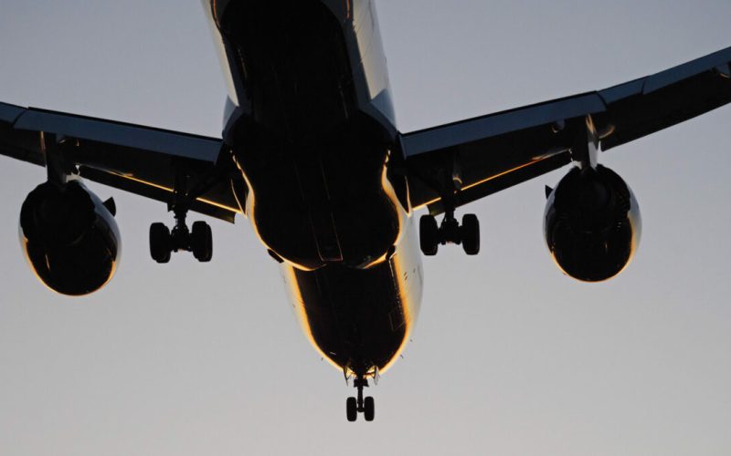 Greșeala epică: O familie din Italia, în loc de Cracovia, a aterizat la Craiova