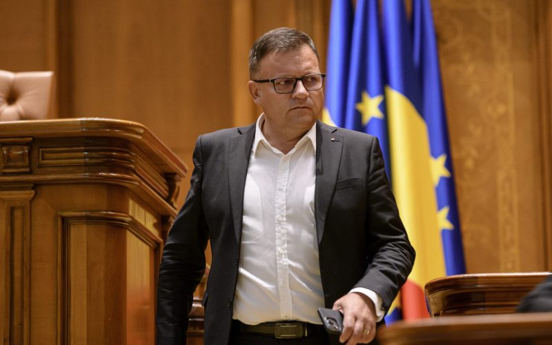 Budăi, atac dur la PNL și USR: „Au descoperit un nou pericol: Scaunele din Guvern”