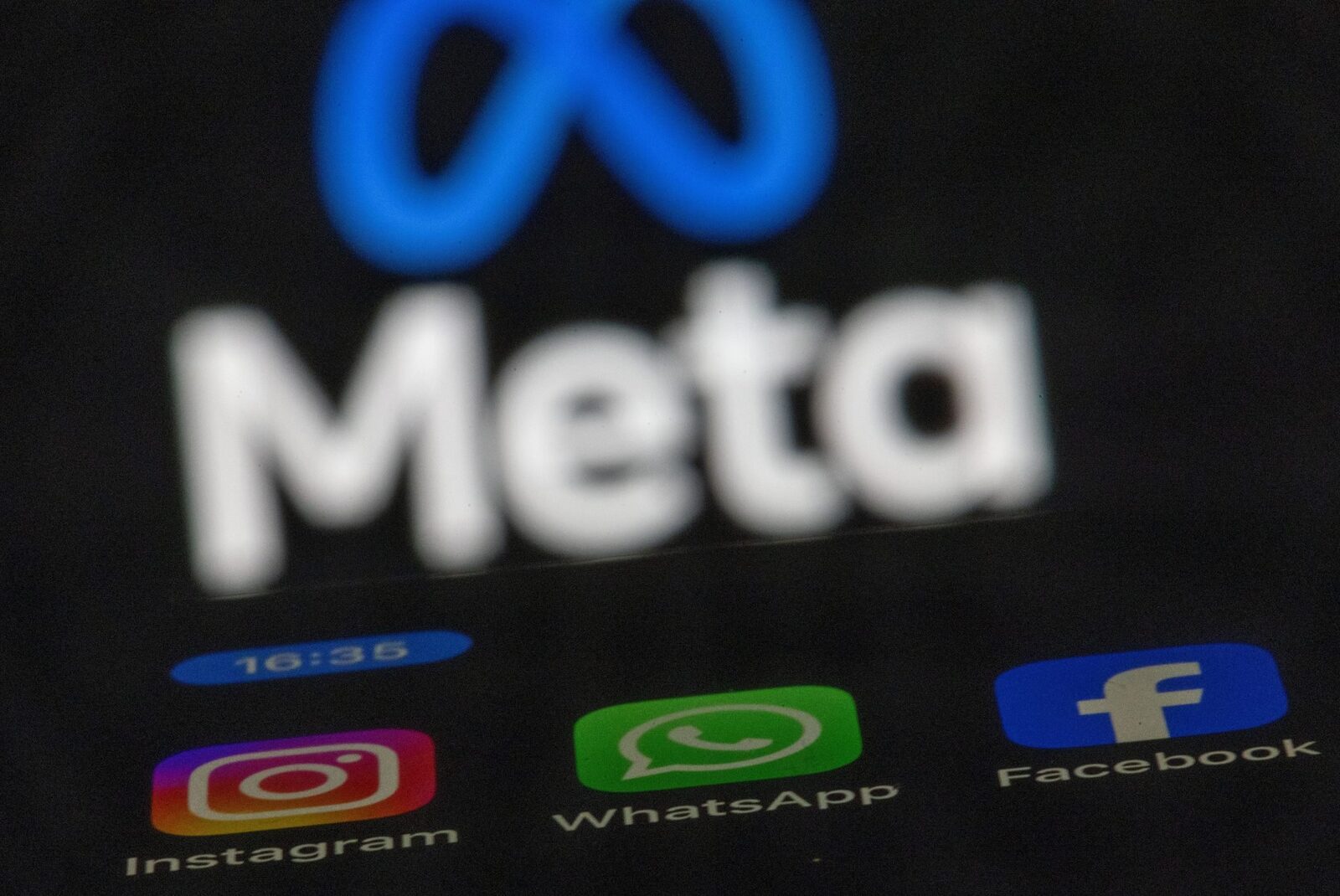 META, obligată în instanță: Instagram, proiectat să creeze dependență la copii