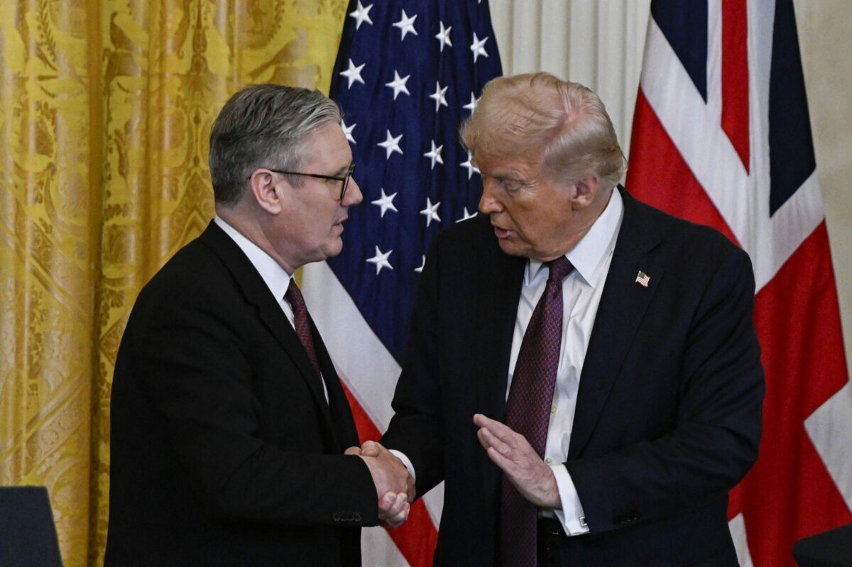 Premierul britanic, furios: “M-am săturat” de Trump și Putin!