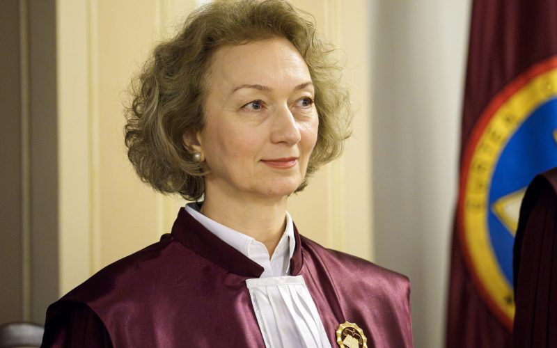 CCR, sub lupa: Simina Tănăsescu despre ieșirea judecătorilor din sală