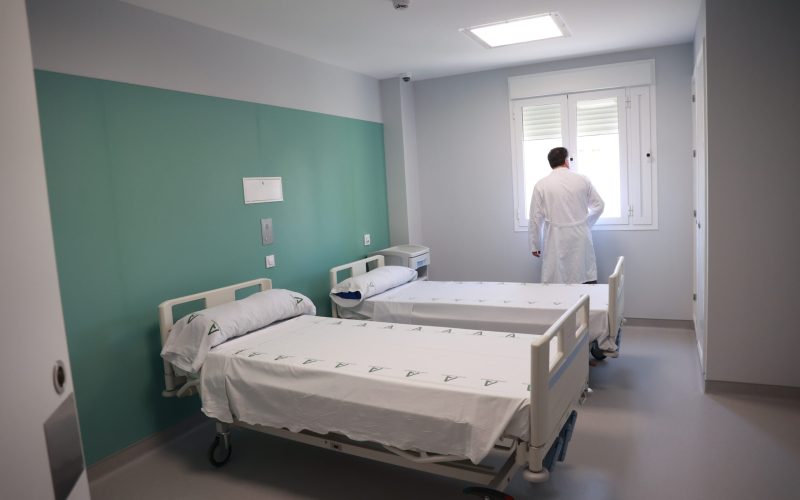 Ce face o „doula a morții”? Profesia ce stârnește controverse