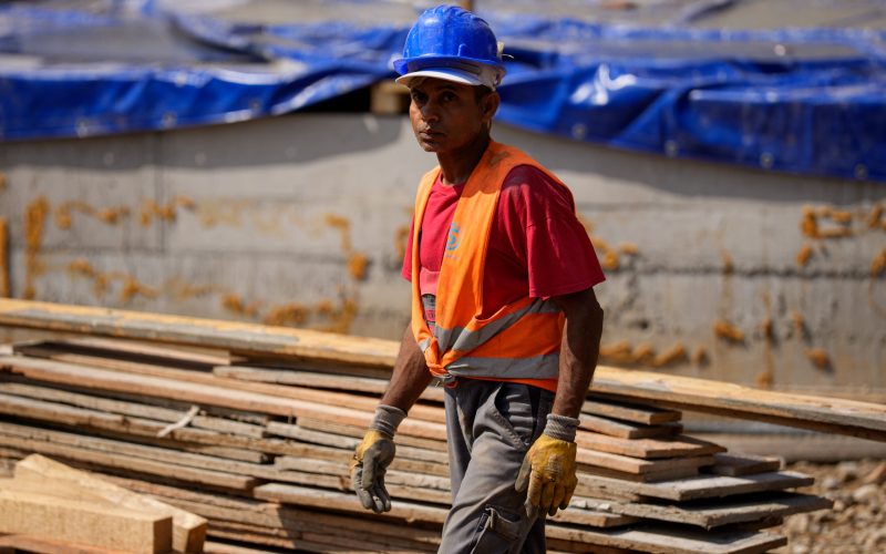 Imigrația în România explodează: Aproape 150.000 de muncitori străini. De ce?