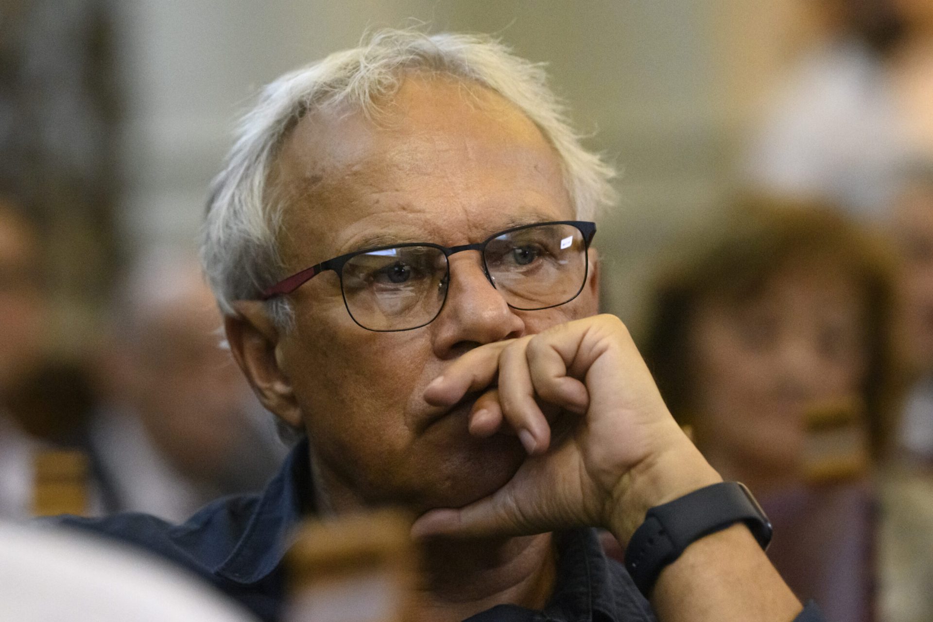 Andruh, chimistul, președinte la academia română, îl învinge pe filosoful dumitru