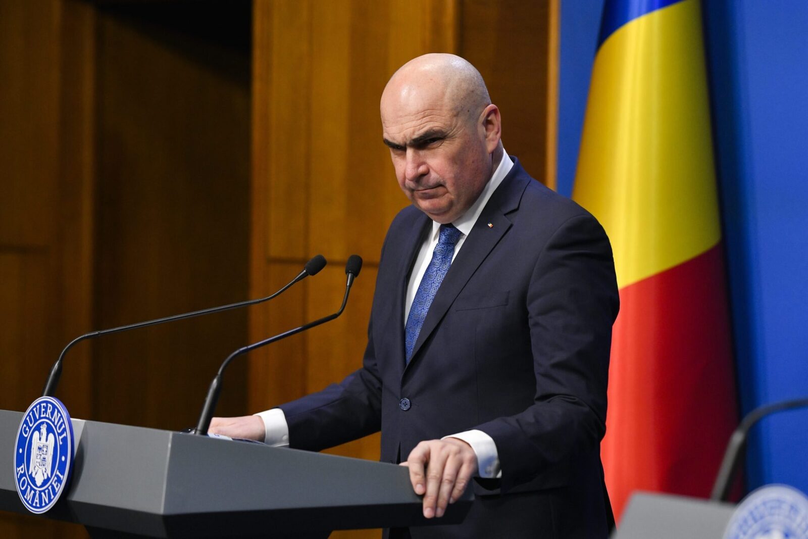 Premierul ILIE BOLOJAN a declarat miercuri că România nu se confruntă cu probleme de aprovizionare cu carburanți, în ciuda contextului internațional tensionat