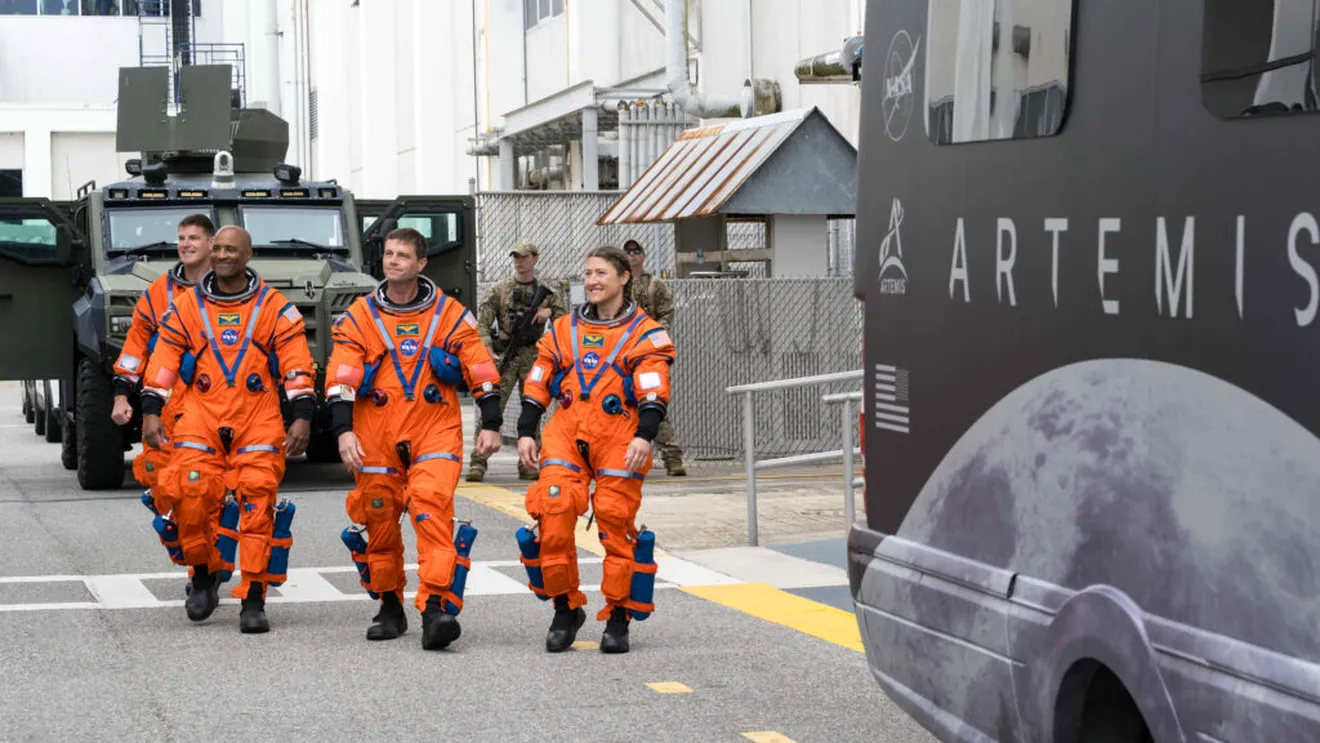 Ce meniu savuros au astronauții NASA pe drumul spre lună