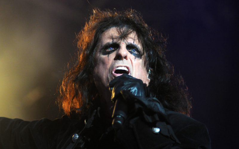 Alice Cooper, rock starul care a salvat Hollywood Sign de la ruină