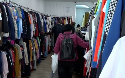 Haine second-hand, mai scumpe: Ministerul Mediului blochează importurile de deșeuri