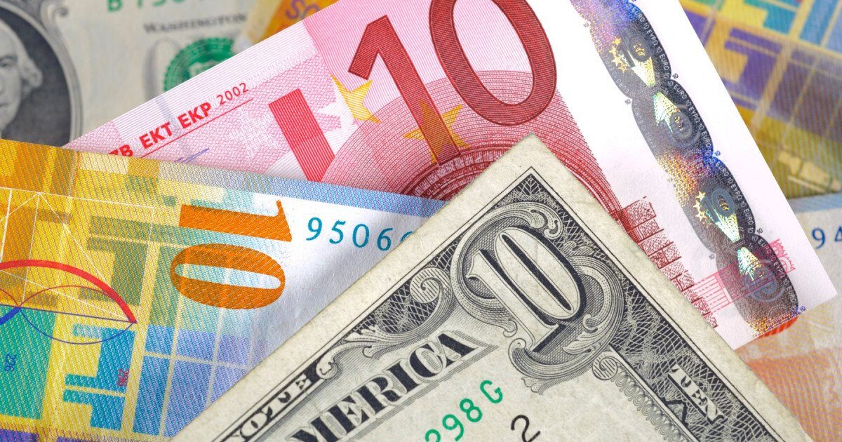 CURS BNR: Scăderi masive pentru euro și francul elvețian. Gramul de aur se ieftinește