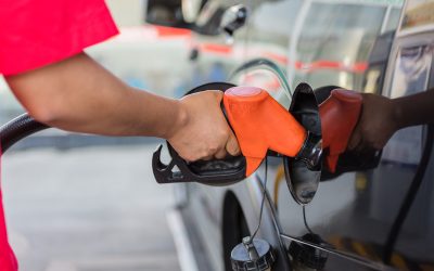 Benzina și motorina se ieftinesc puternic din nou, iar la pompe apare o situație mai puțin obișnuită