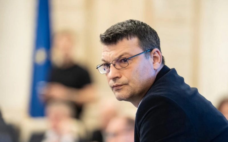 Reforma companiilor de stat: Sfârșitul risipei bugetare, nu „vânzarea României”