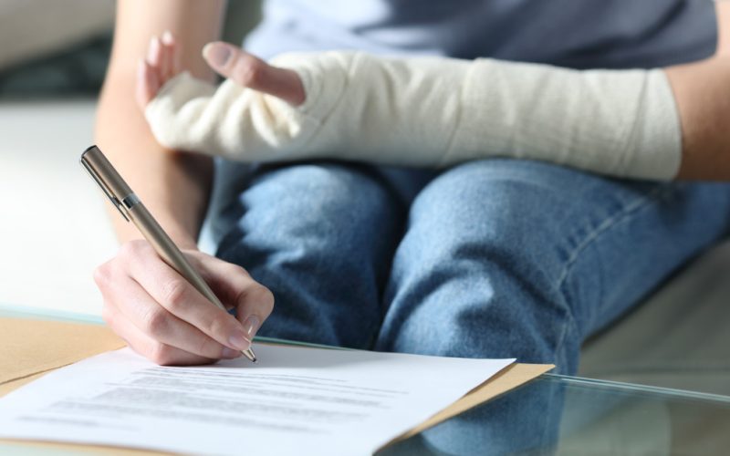 Control riguros asupra concediilor medicale: CNAS va putea verifica decizia medicilor și suspenda plata certificatelor suspecte