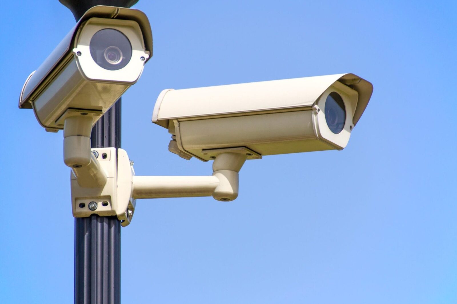 O operațiune de spionaj cibernetic orchestrată de GRU, serviciul rusesc de informații militare, a vizat România, atacând camerele de supraveghere de la granița cu Ucraina
