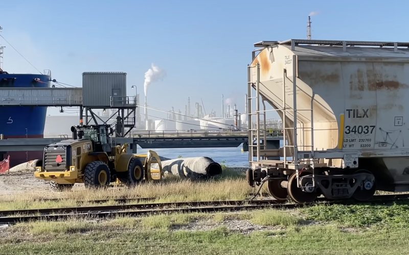 Huburi energetice, arma SECRETĂ pentru a salva rafinăriile