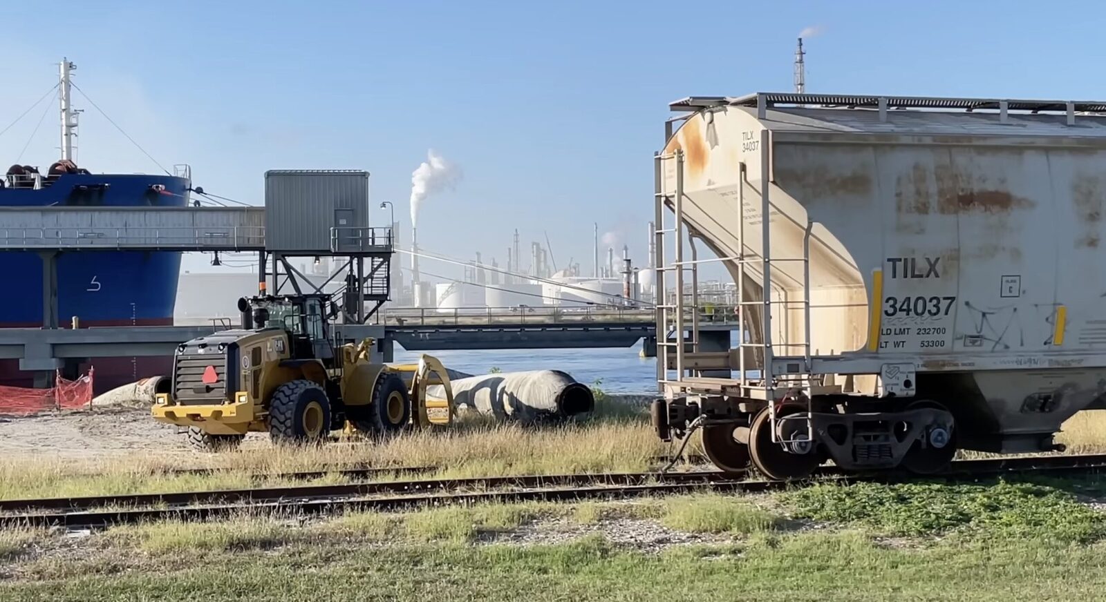 Huburi energetice, arma SECRETĂ pentru a salva rafinăriile