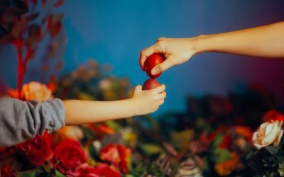 De ce ciocnim ouă roșii de Paște? Semnificația unui obicei străvechi