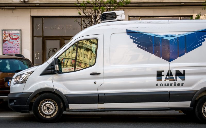 FAN Courier șochează: Închide toate recepțiile! Ce schimbări majore urmează