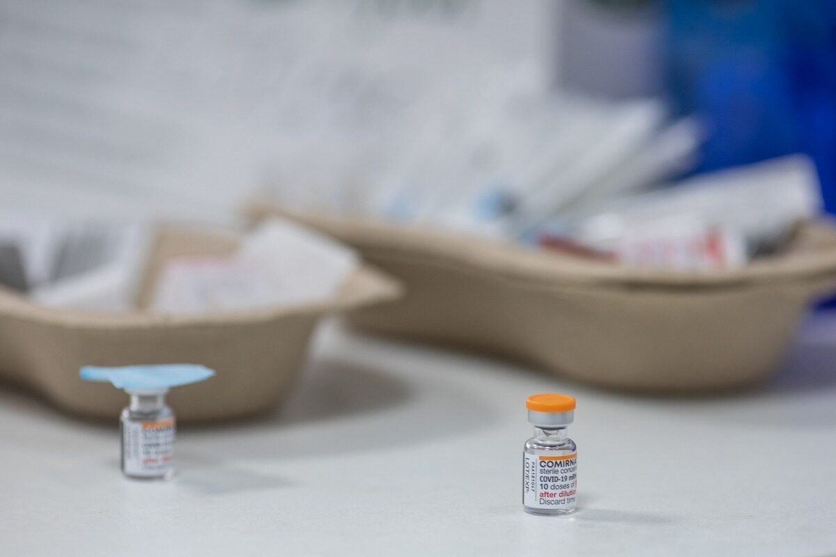Dezinformarea anti-vaccinare: Amenințare la siguranța națională în România