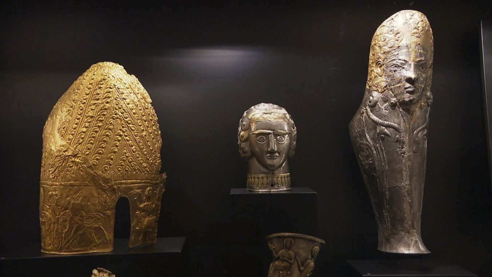 Hoții au vrut COIFUL de la Cucuteni-Băiceni, estimat la 3,2 milioane de euro