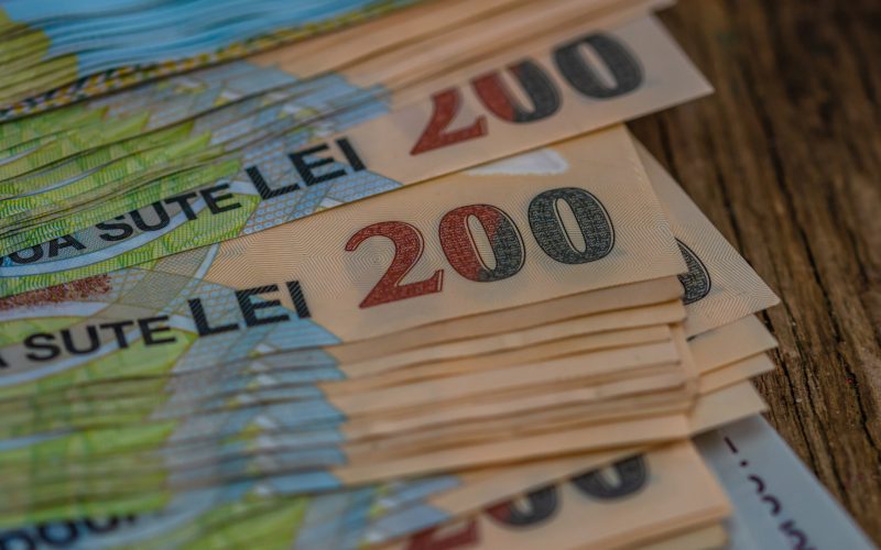 Parlamentari USR și PSD, inițiativă pentru păgubiții ROBOR, după anchetă