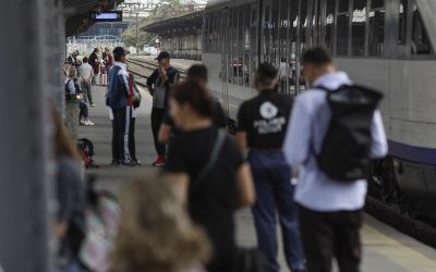 CFR SA dă 3 milioane lei pentru paza Gării de Nord și sediu București