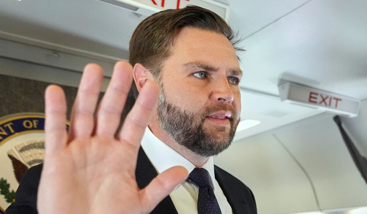 JD Vance, atac la Papa Leon: „Greșește Scriptura!”