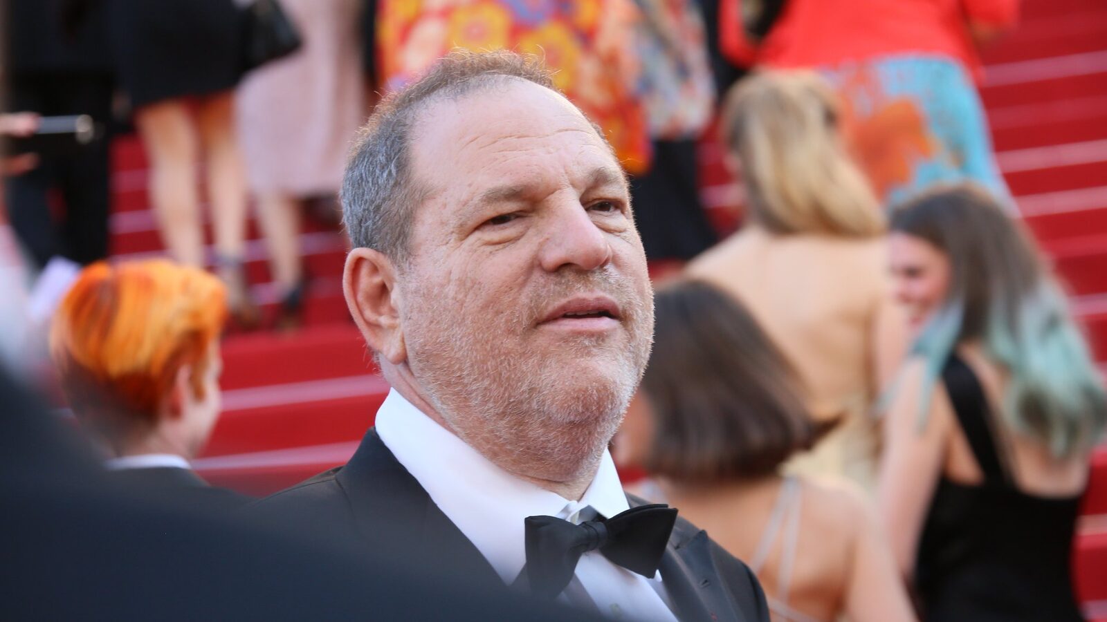 Weinstein, din nou în fața justiției: Noul proces de viol la New York | AUDIO