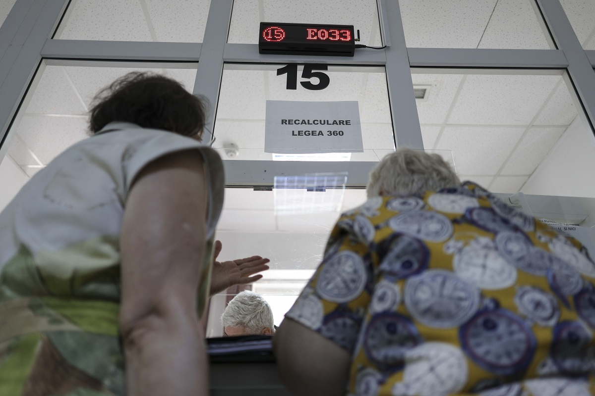 Pensionarii primesc ajutoare de până la 1.000 lei, în două tranșe, pentru peste 2,8 milioane de persoane