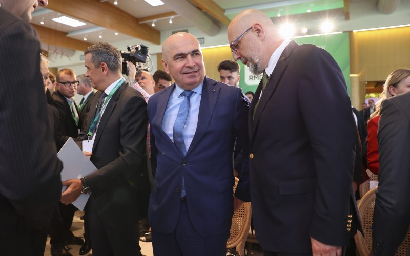 UDMR joacă pe două planuri: Planuri în timp ce PSD vrea război cu Bolojan