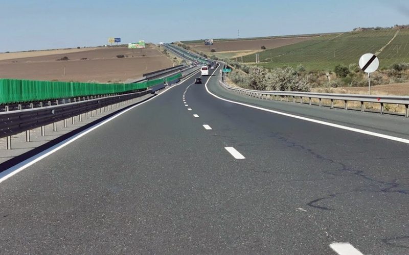 Autostrada A8: Un tronson important, scos la licitație
