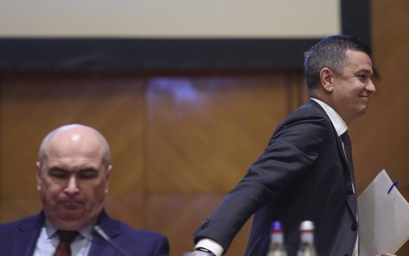 Șoferul cu ochii-n telefon: Ce se-ntâmplă cu România?