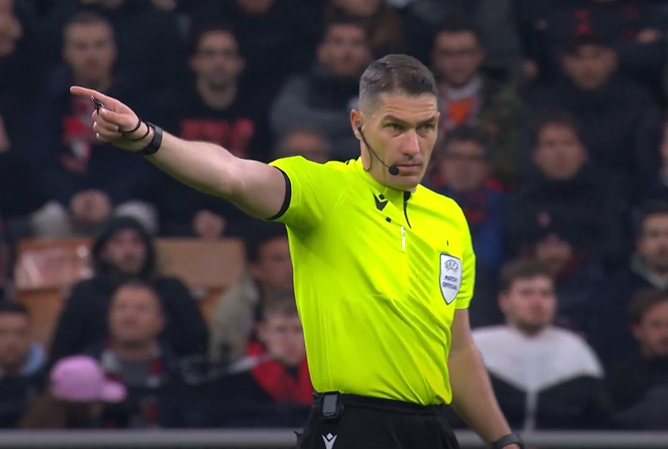 Istvan Kovacs, la un pas de semifinalele champions league: Meci de gală pentru arbitrul român